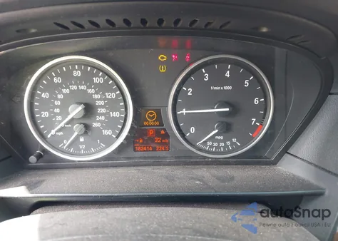 2008 BMW 528Xi z USA, uszkodzony, nr VIN WBANV13548CZ55282